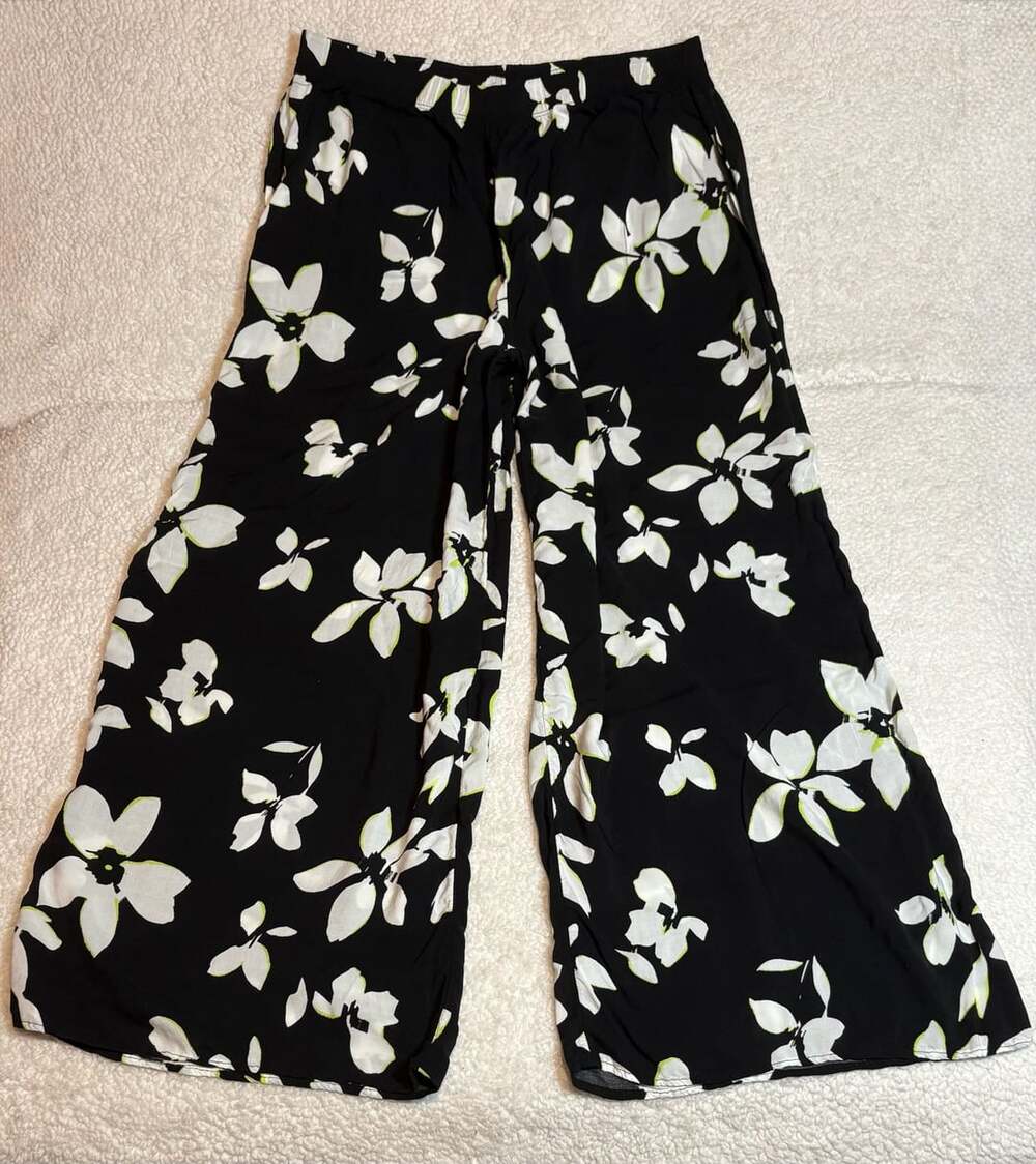 Simply Vera Vera Wang Black with lime green Floral Wide Leg palazzo Pants XL